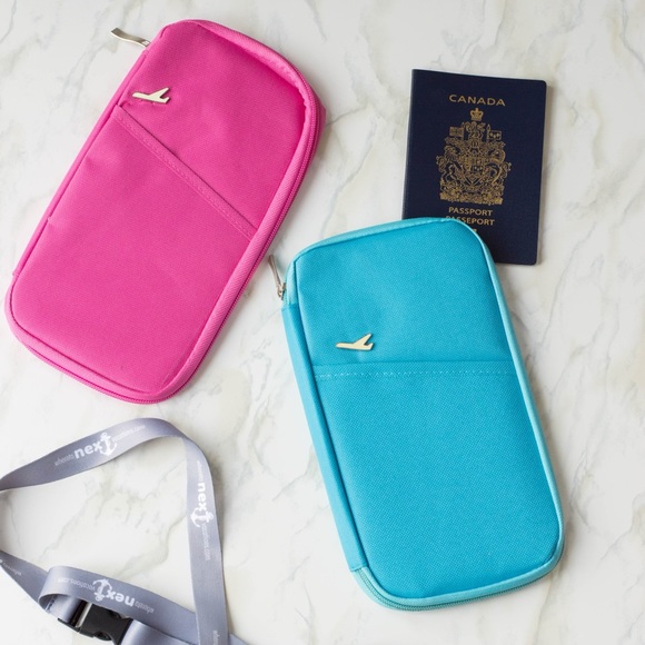 Travel passport card holder - Picture 2 of 3